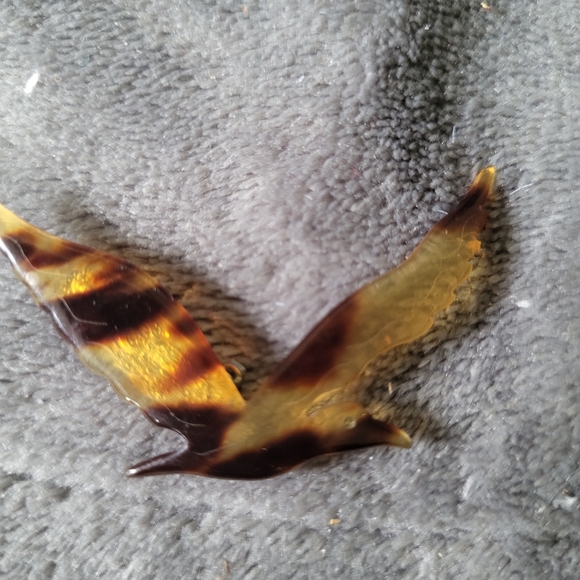 Vintage Bird Brooch, Brown Celluloid  Seagull Brooch - Picture 2 of 3